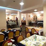 蒙特阿爾格力酒店 